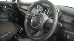2020 (20) MINI HATCHBACK 1.5 Cooper Classic II 3dr Auto 5701000