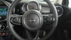 2020 (20) MINI HATCHBACK 1.5 Cooper Classic II 3dr Auto 5700990