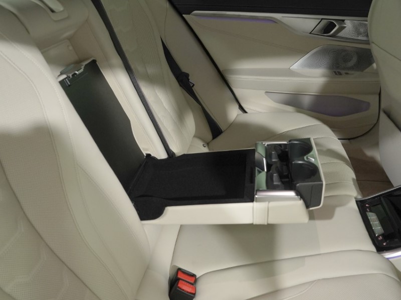 2024 (74) BMW 8 SERIES M850i xDrive 4dr Auto 5869866