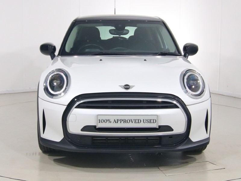2024 (24) MINI HATCHBACK 1.5 Cooper Classic Premium 5dr Auto 5697789