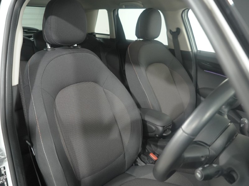 2024 (24) MINI HATCHBACK 1.5 Cooper Classic Premium 5dr Auto 5697762