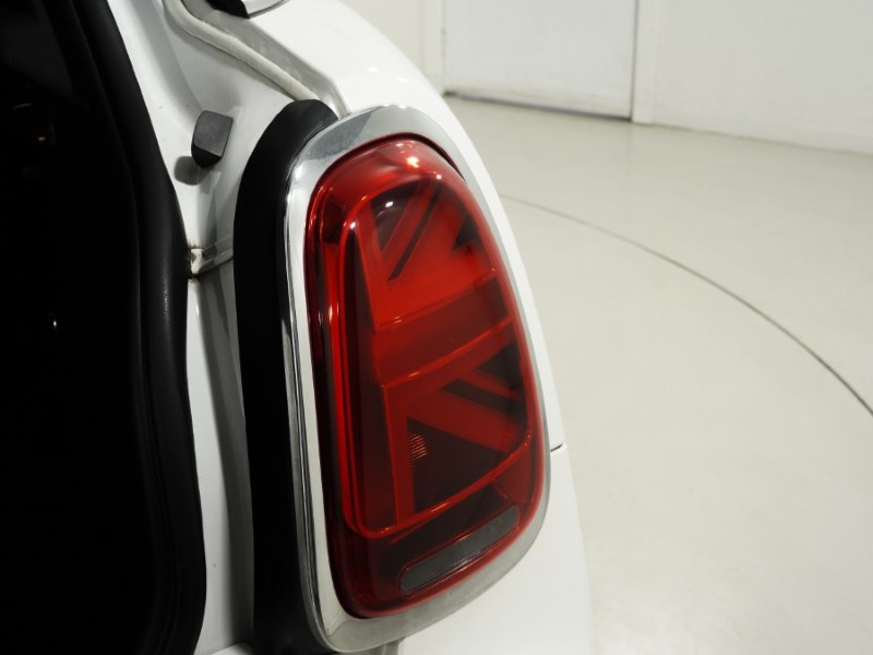 2024 (24) MINI HATCHBACK 1.5 Cooper Classic Premium 5dr Auto 5697761