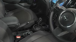 2024 (24) MINI HATCHBACK 1.5 Cooper Classic Premium 5dr Auto 5697767