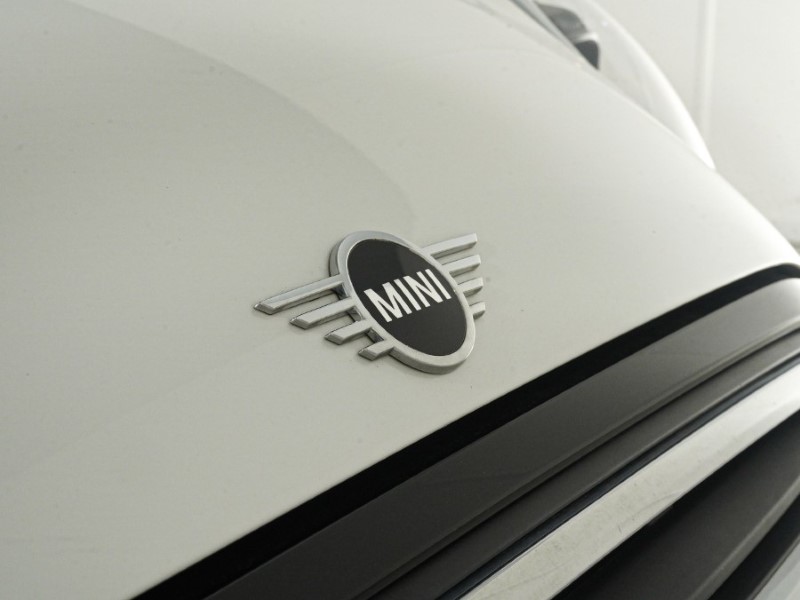 2024 (24) MINI HATCHBACK 1.5 Cooper Classic Premium 5dr Auto 5697748