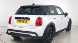 2024 (24) MINI HATCHBACK 1.5 Cooper Classic Premium 5dr Auto 5697794