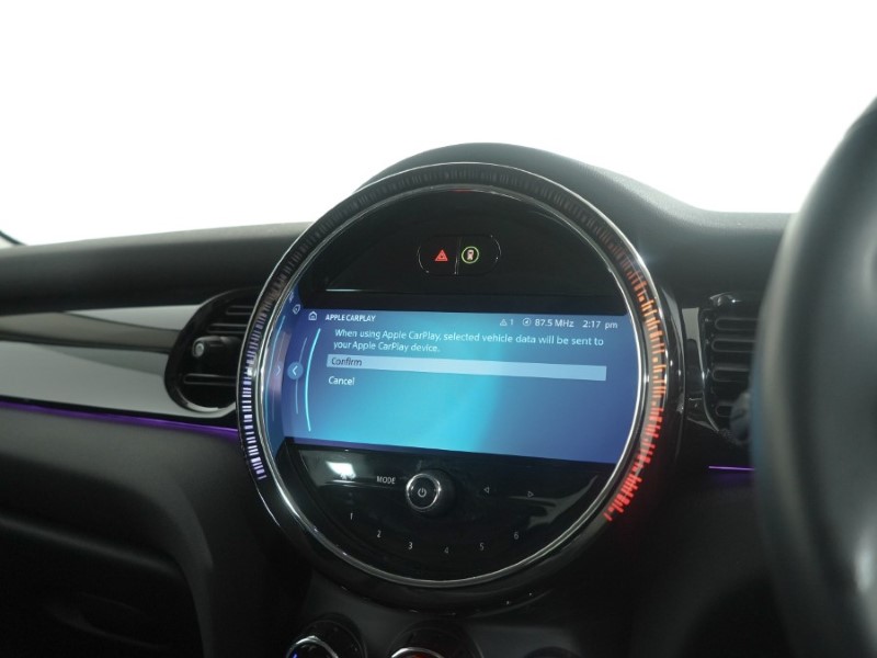 2024 (24) MINI HATCHBACK 1.5 Cooper Classic Premium 5dr Auto 5697771