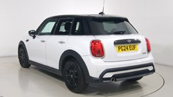 2024 (24) MINI HATCHBACK 1.5 Cooper Classic Premium 5dr Auto 1