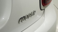 2024 (24) MINI HATCHBACK 1.5 Cooper Classic Premium 5dr Auto 5697759
