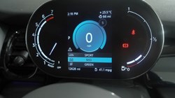 2024 (24) MINI HATCHBACK 1.5 Cooper Classic Premium 5dr Auto 5697784