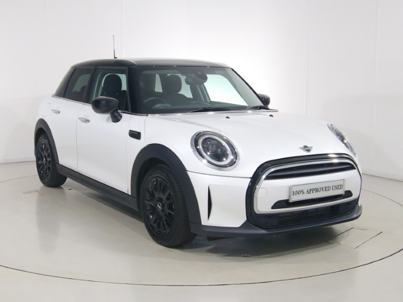2024 (24) MINI HATCHBACK 1.5 Cooper Classic Premium 5dr Auto