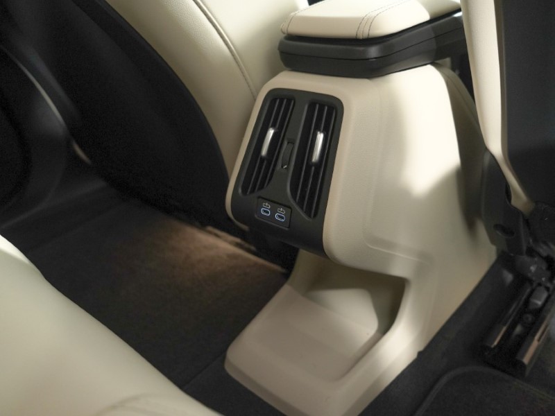 2025 (25) BMW iX2 150kW eDrive20 M Sport 65kWh 5dr Auto 5724205