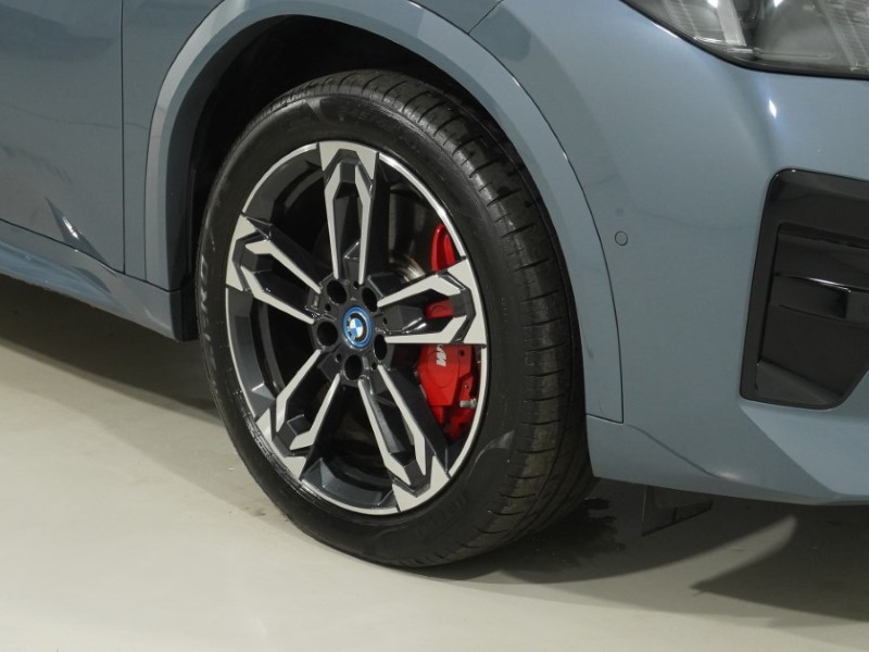 2025 (25) BMW iX2 150kW eDrive20 M Sport 65kWh 5dr Auto 5724242