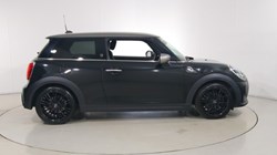 2021 (21) MINI HATCHBACK 1.5 Cooper Exclusive 3dr Auto 5716711