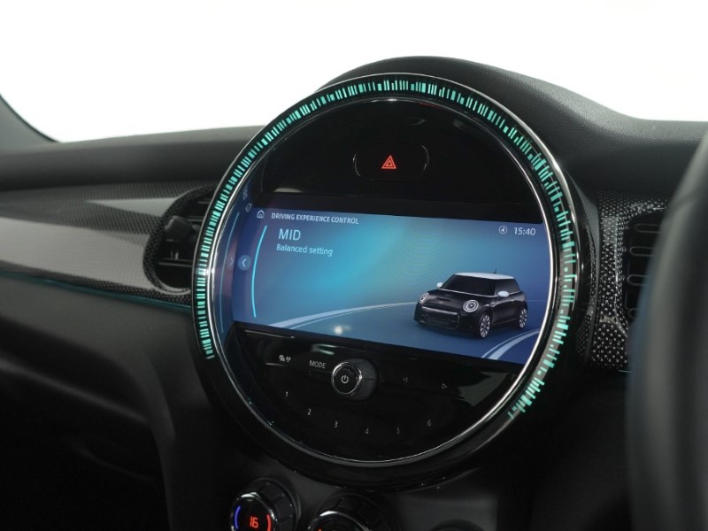 2021 (21) MINI HATCHBACK 1.5 Cooper Exclusive 3dr Auto 5716687
