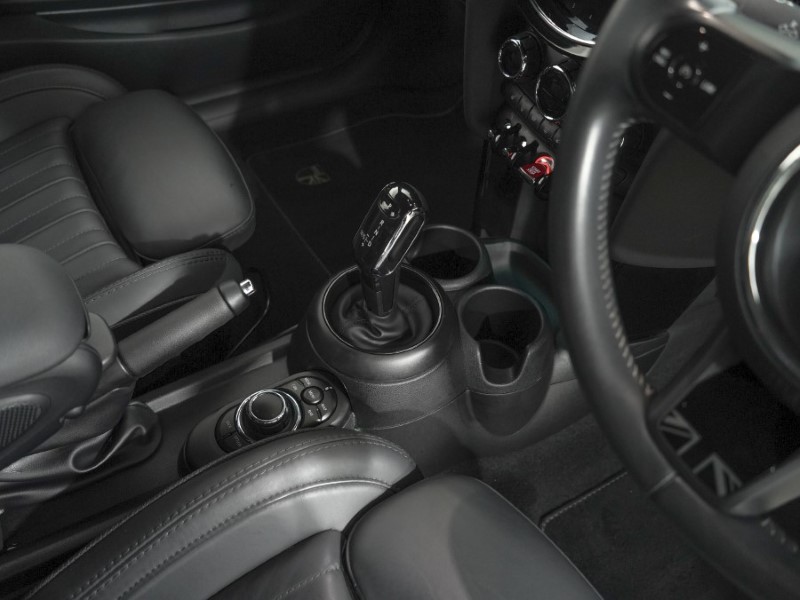 2021 (21) MINI HATCHBACK 1.5 Cooper Exclusive 3dr Auto 5716697