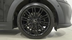 2021 (21) MINI HATCHBACK 1.5 Cooper Exclusive 3dr Auto 5716702