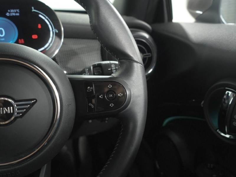 2021 (21) MINI HATCHBACK 1.5 Cooper Exclusive 3dr Auto 5716696