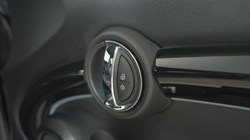 2021 (21) MINI HATCHBACK 1.5 Cooper Exclusive 3dr Auto 5716701