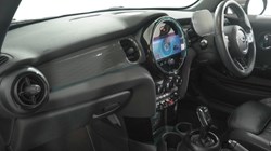 2021 (21) MINI HATCHBACK 1.5 Cooper Exclusive 3dr Auto 5716657
