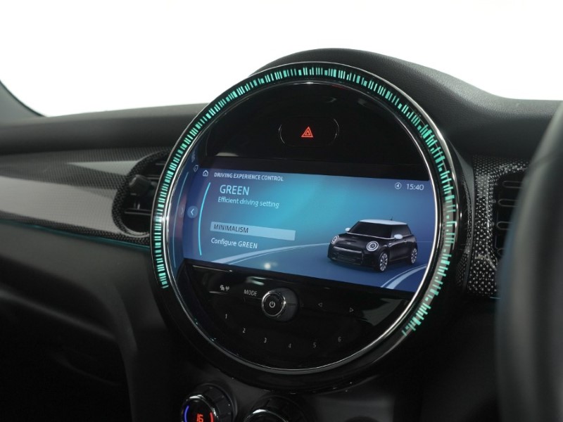 2021 (21) MINI HATCHBACK 1.5 Cooper Exclusive 3dr Auto 5716688