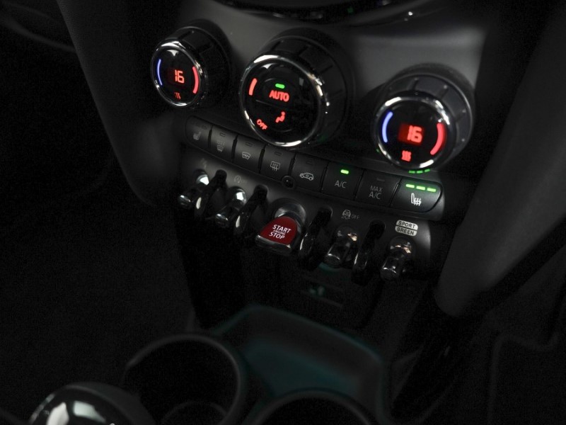 2021 (21) MINI HATCHBACK 1.5 Cooper Exclusive 3dr Auto 5716678