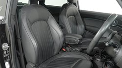 2021 (21) MINI HATCHBACK 1.5 Cooper Exclusive 3dr Auto 5716671