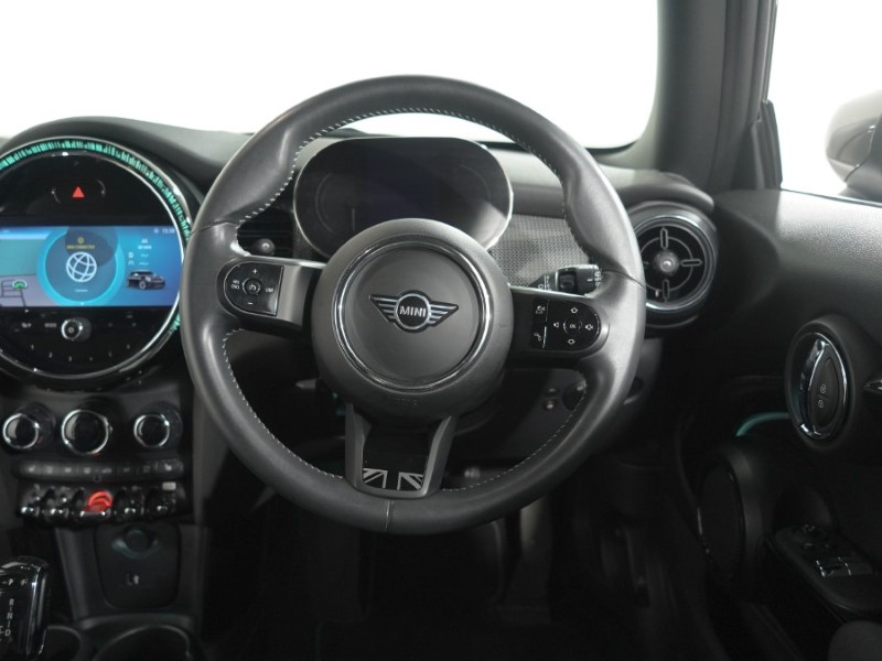 2021 (21) MINI HATCHBACK 1.5 Cooper Exclusive 3dr Auto 5716665
