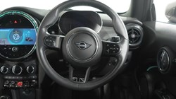 2021 (21) MINI HATCHBACK 1.5 Cooper Exclusive 3dr Auto 5716665