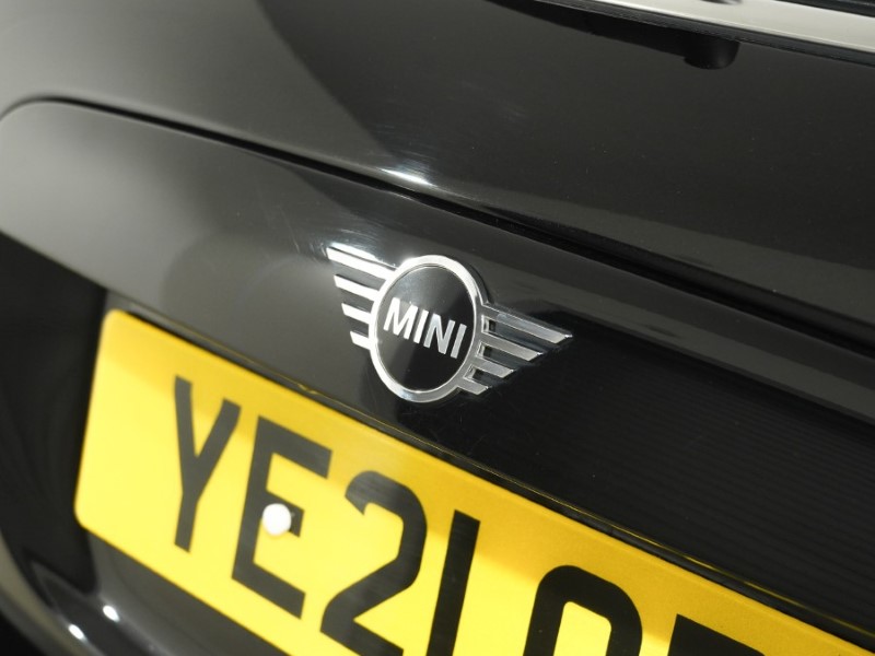 2021 (21) MINI HATCHBACK 1.5 Cooper Exclusive 3dr Auto 5716654
