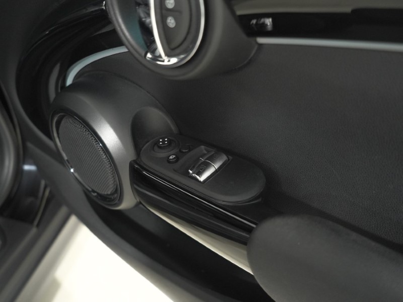2021 (21) MINI HATCHBACK 1.5 Cooper Exclusive 3dr Auto 5716700