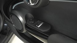 2021 (21) MINI HATCHBACK 1.5 Cooper Exclusive 3dr Auto 5716700