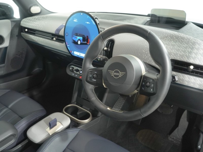 2025 (25) MINI COOPER 2.0 S Exclusive 3dr Auto 5728326