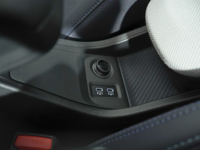 2025 (25) MINI COOPER 2.0 S Exclusive 3dr Auto 5728341