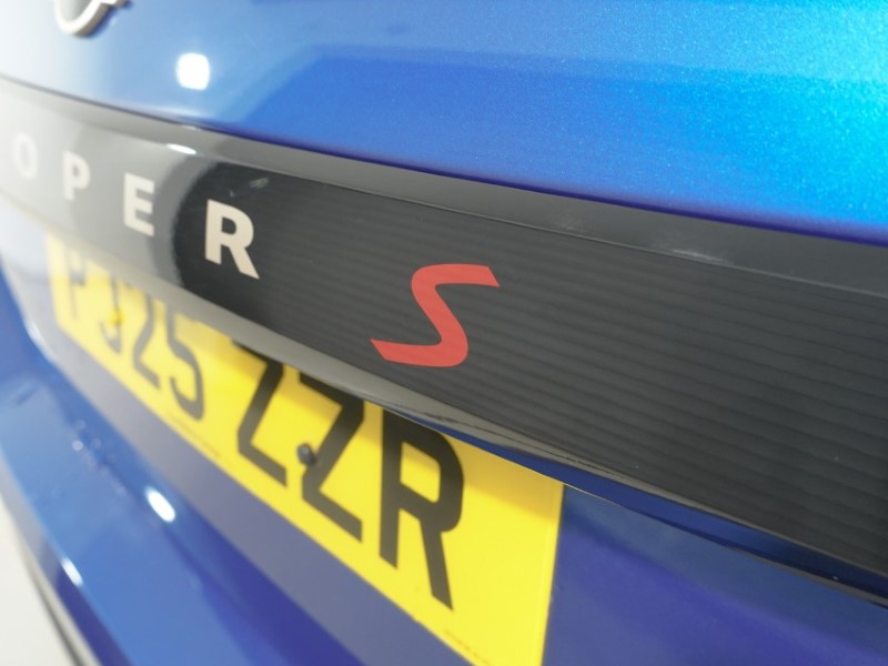 2025 (25) MINI COOPER 2.0 S Exclusive 3dr Auto 5728305
