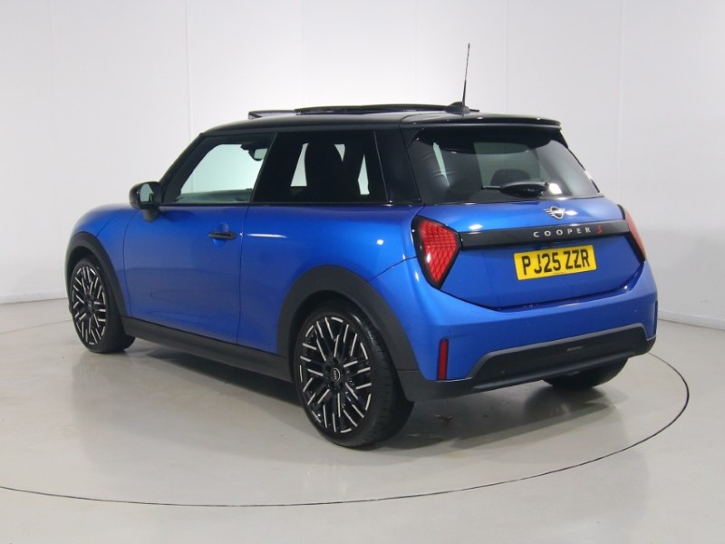 2025 (25) MINI COOPER 2.0 S Exclusive 3dr Auto 1