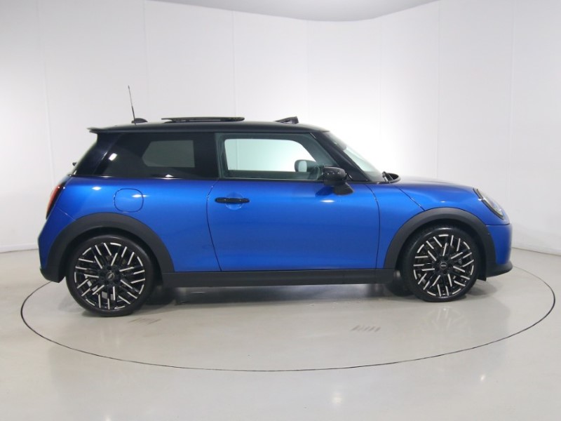 2025 (25) MINI COOPER 2.0 S Exclusive 3dr Auto 5728369