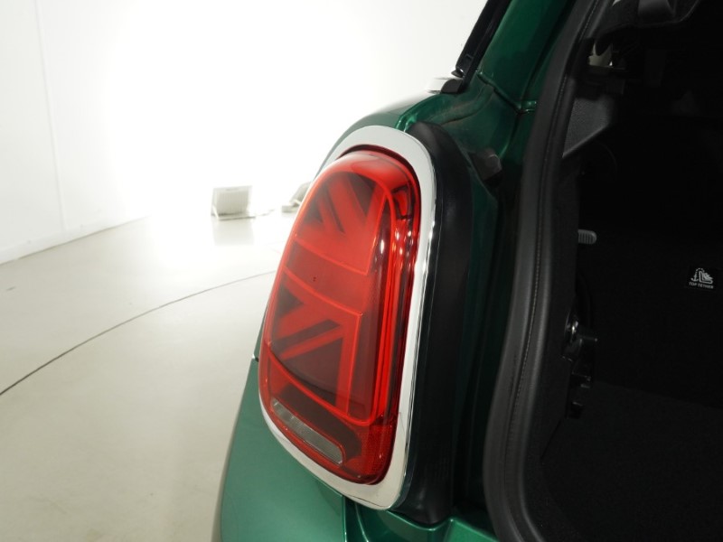 2022 (72) MINI HATCHBACK 1.5 Cooper Classic 3dr Auto 5734581