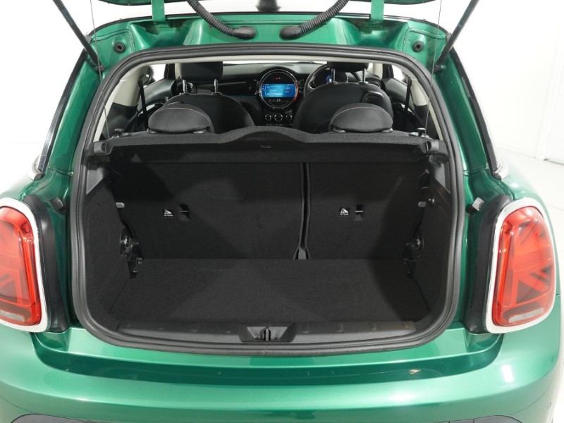 2022 (72) MINI HATCHBACK 1.5 Cooper Classic 3dr Auto 5734580