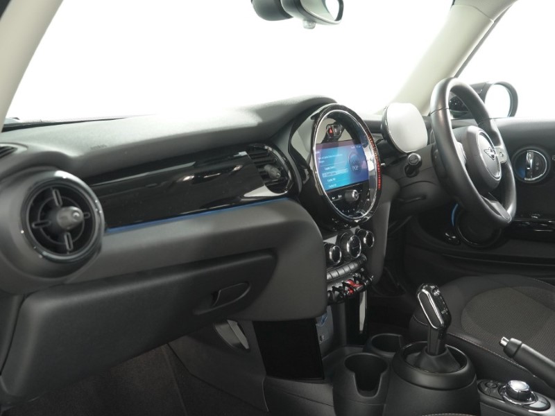 2022 (72) MINI HATCHBACK 1.5 Cooper Classic 3dr Auto 5734582