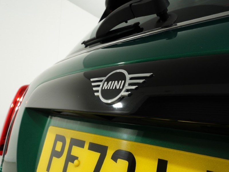2022 (72) MINI HATCHBACK 1.5 Cooper Classic 3dr Auto 5734578
