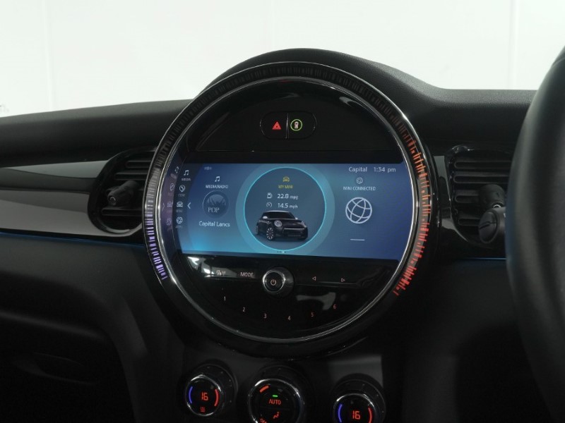 2022 (72) MINI HATCHBACK 1.5 Cooper Classic 3dr Auto 5734587