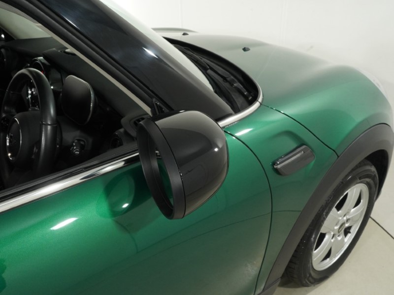 2022 (72) MINI HATCHBACK 1.5 Cooper Classic 3dr Auto 5734610