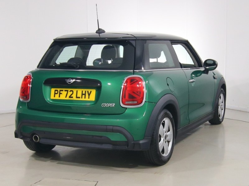 2022 (72) MINI HATCHBACK 1.5 Cooper Classic 3dr Auto 5734617