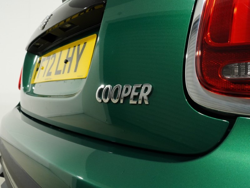2022 (72) MINI HATCHBACK 1.5 Cooper Classic 3dr Auto 5734577