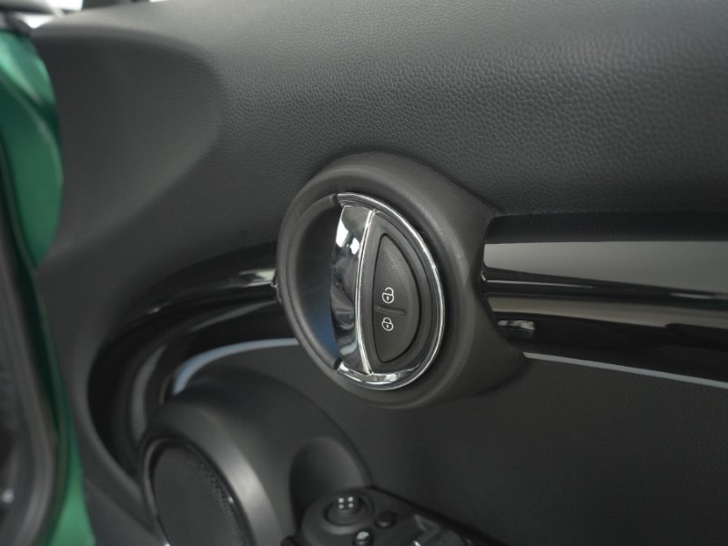 2022 (72) MINI HATCHBACK 1.5 Cooper Classic 3dr Auto 5734565