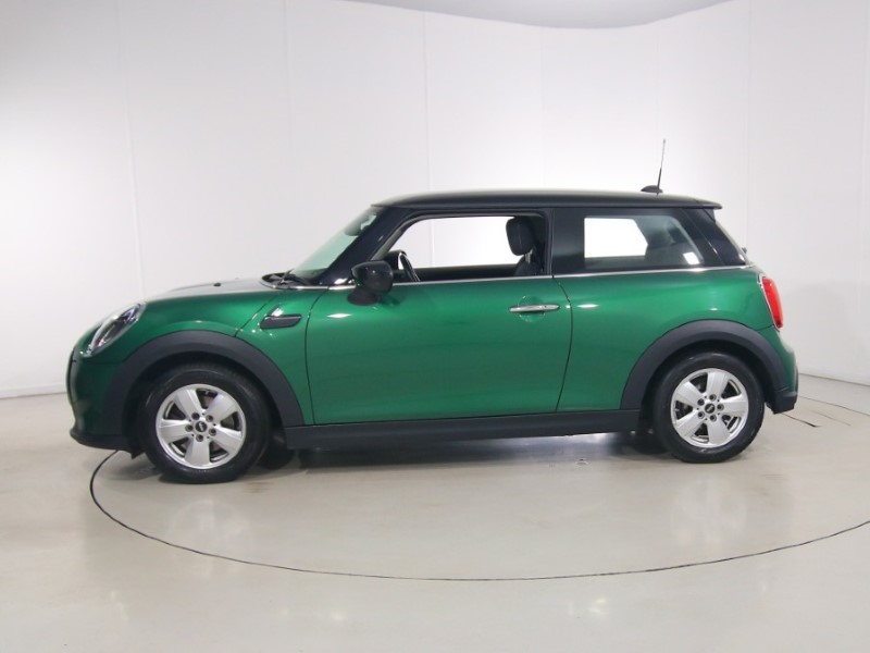 2022 (72) MINI HATCHBACK 1.5 Cooper Classic 3dr Auto 5734614