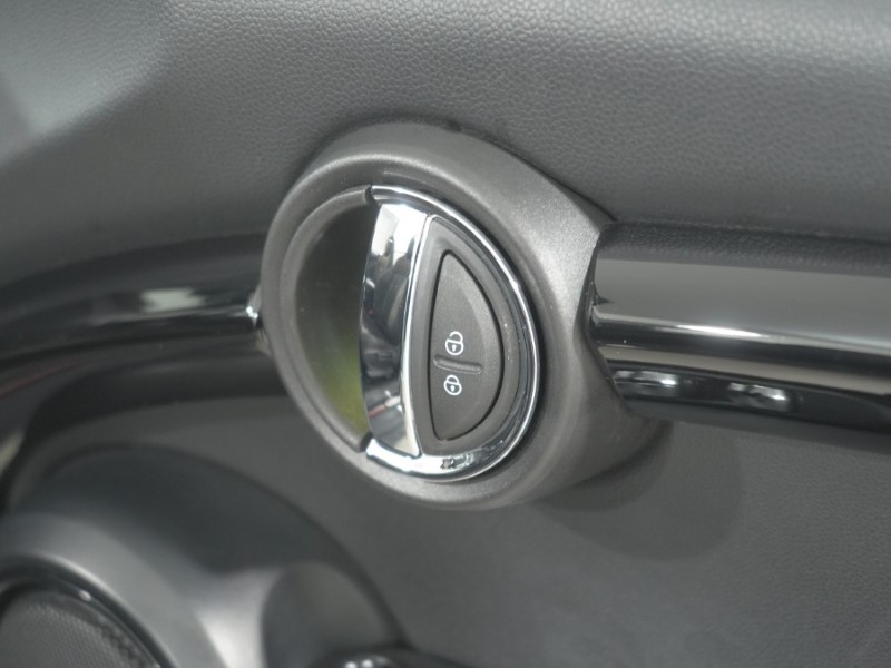 2020 (70) MINI CONVERTIBLE 2.0 Cooper S Sport II 2dr Auto 5742324