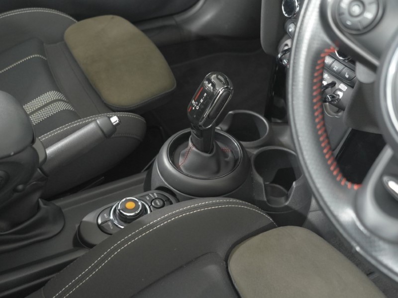 2020 (70) MINI CONVERTIBLE 2.0 Cooper S Sport II 2dr Auto 5742321