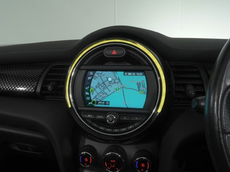 2020 (70) MINI CONVERTIBLE 2.0 Cooper S Sport II 2dr Auto 5742338