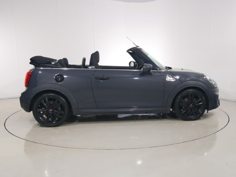 2020 (70) MINI CONVERTIBLE 2.0 Cooper S Sport II 2dr Auto 5742365